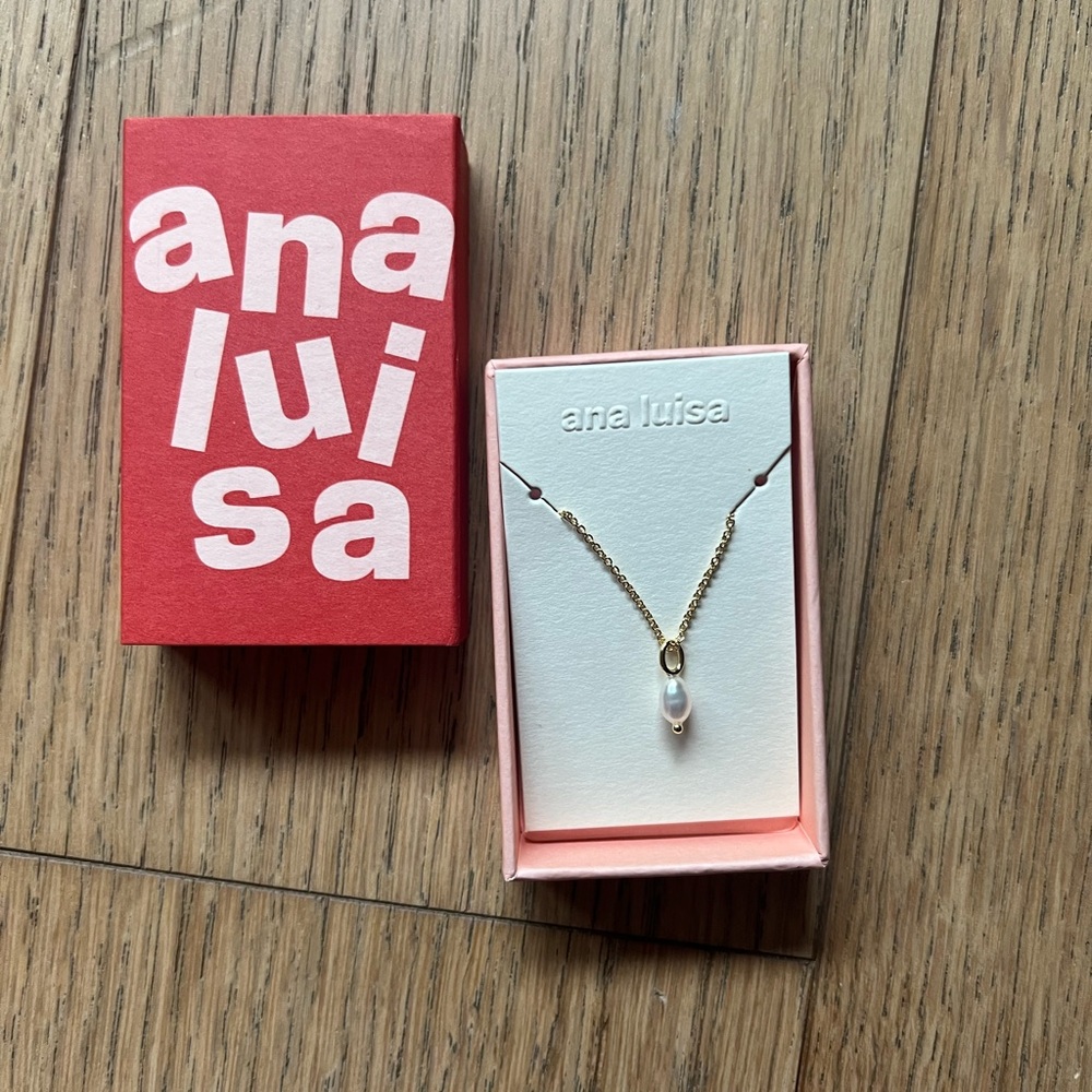 Gold Necklace with Pearl Pendant